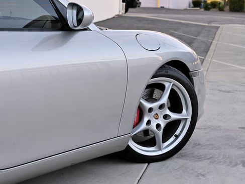 Used 2002 Porsche 911 GT3 RS image 33