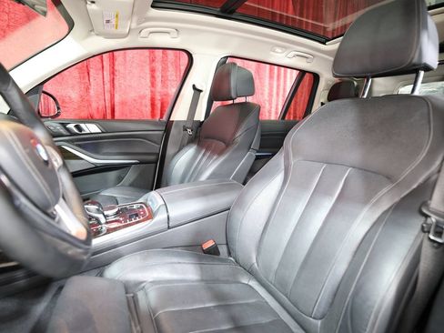 Used 2019 BMW X7 xDrive40i w/ Premium Package AWD/4WD image 13