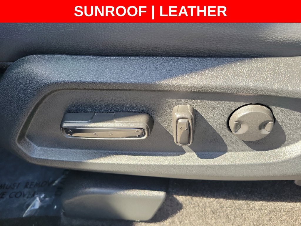 Used 2024 Honda Pilot Touring image 22