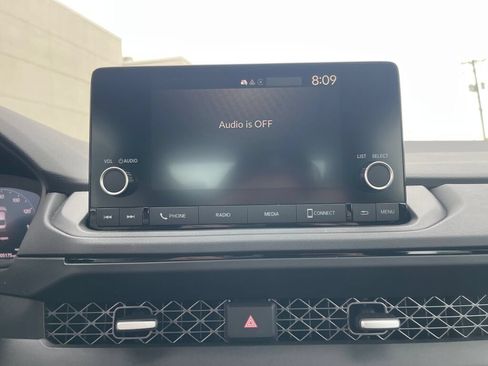 Used 2025 Honda Accord SE image 10