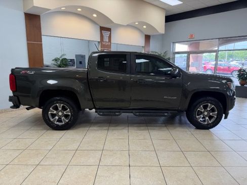 Used 2018 Chevrolet Colorado Z71 AWD/4WD image 8