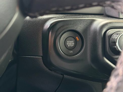 Used 2022 Jeep Wrangler Unlimited Sport AWD/4WD image 19