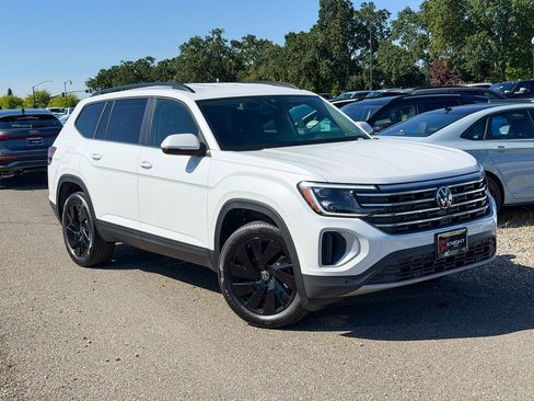 New 2026 Volkswagen Atlas SE AWD/4WD image 3