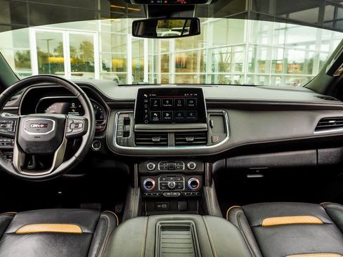 Used 2024 GMC Sierra 2500 Denali Ultimate w/ Max Trailering Package image 5