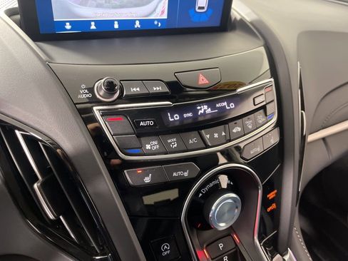 Used 2025 Acura RDX SH-AWD w/ Technology Package image 31