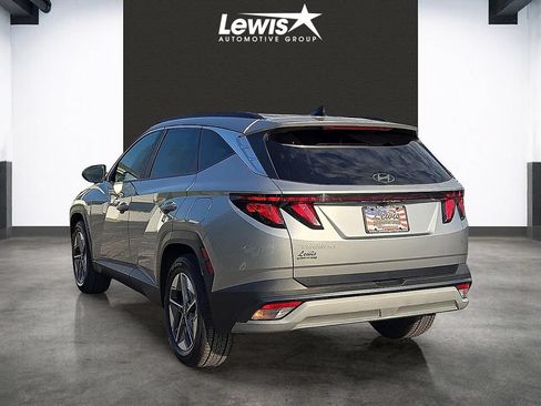 Used 2025 Hyundai Tucson SEL FWD image 3