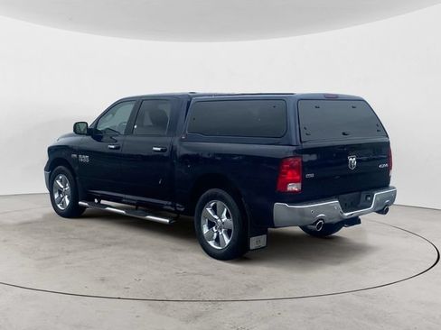 Used 2017 RAM 1500 Classic SLT w/ SLT Plus D←cor Group AWD/4WD image 7