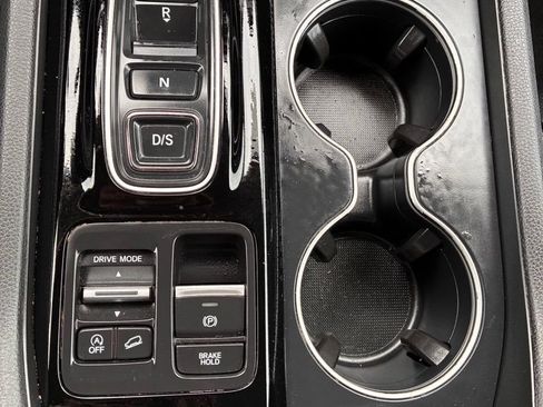 Used 2023 Honda Pilot Elite image 34