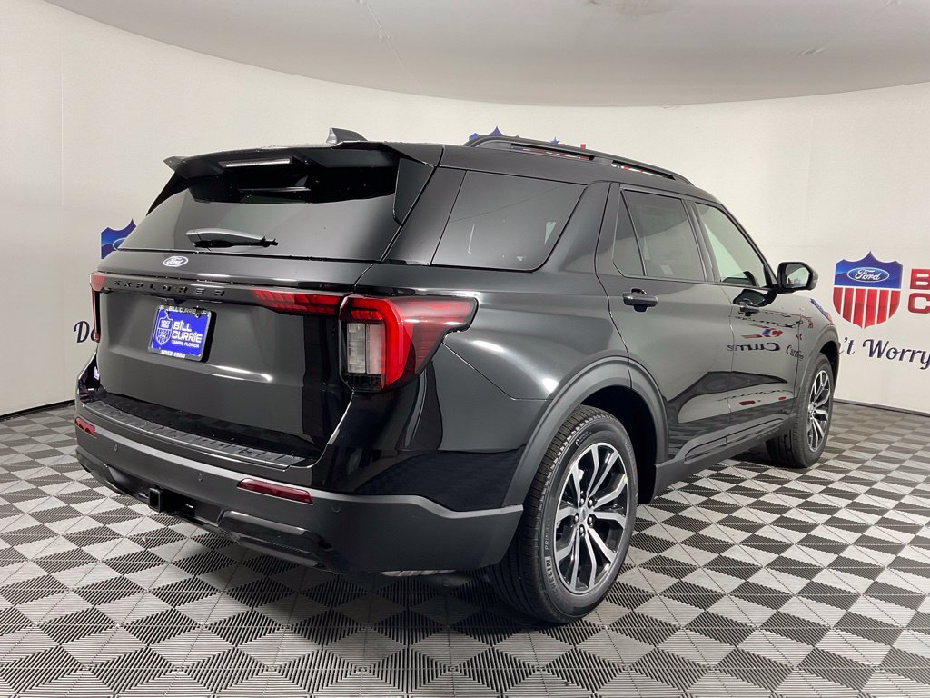 New 2027 Ford Explorer ST-Line RWD image 3