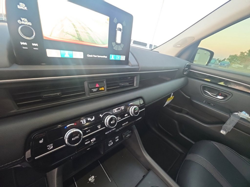 Used 2025 Honda Pilot Touring image 22