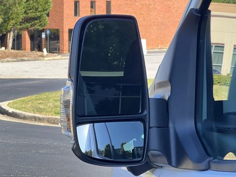 New 2026 Ford Transit 350 148 Medium Roof Wagon image 22