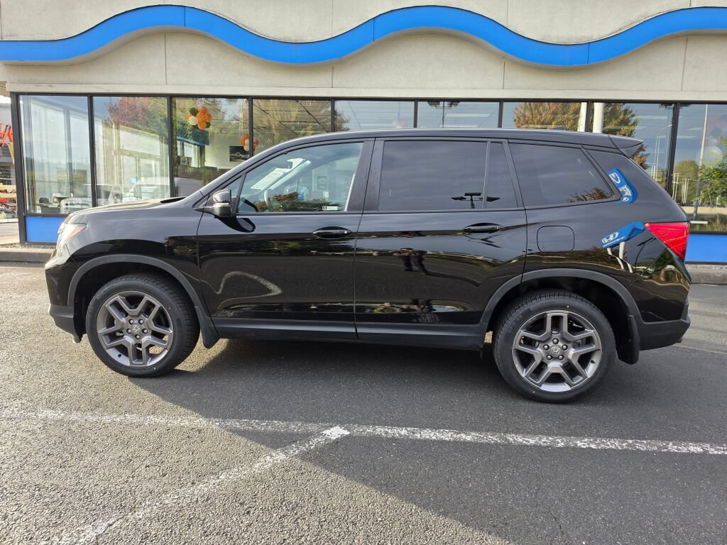 Certified 2023 Honda Passport EX-L image 2