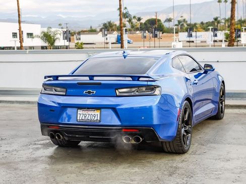 Used 2017 Chevrolet Camaro SS image 9