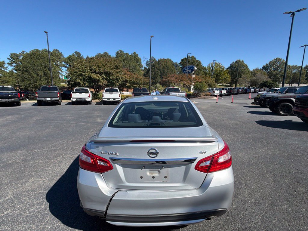 Used 2017 Nissan Altima 2.5 SV FWD image 17
