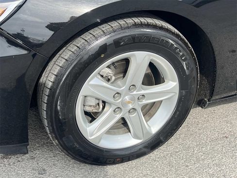 Used 2024 Chevrolet Malibu LT image 9