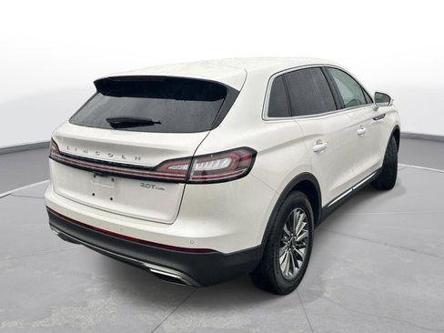 Used 2019 Lincoln Nautilus Select image 6