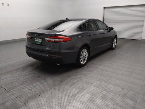Used 2020 Ford Fusion SE FWD image 9