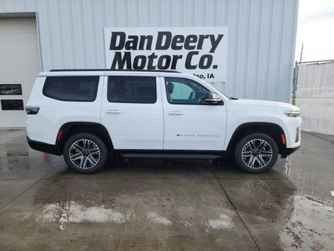 New 2026 Jeep Grand Wagoneer 4X4 image 11