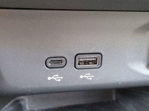Used 2025 Buick Envista Avenir FWD image 26