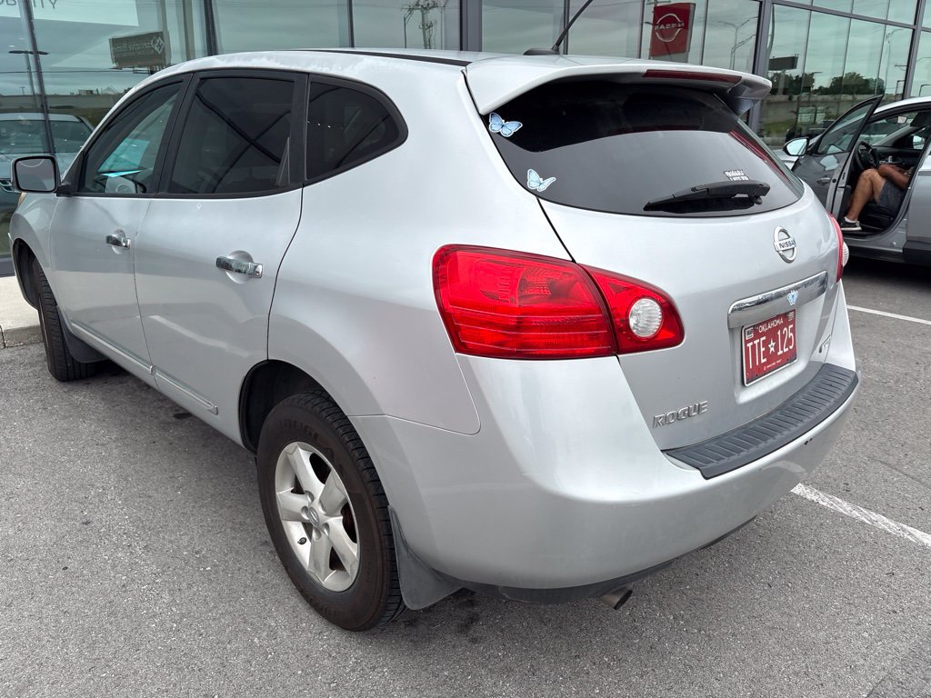 Used 2013 Nissan Rogue S w/ Special Edition Pkg FWD image 7