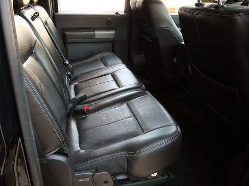 Used 2012 Ford F250 Lariat w/ Lariat Ultimate Pkg AWD/4WD image 44