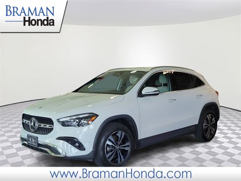 Used 2025 Mercedes-Benz GLA 250 image 1