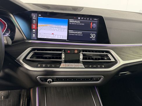 Used 2020 BMW X7 xDrive40i w/ M Sport Package AWD/4WD image 25