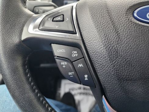 Used 2022 Ford Edge SEL w/ Convenience Package image 19