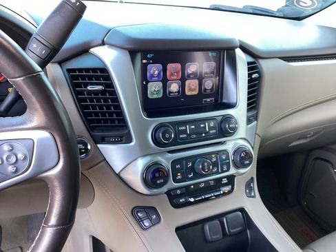 Used 2018 GMC Yukon XL SLT w/ Open Road Package image 9