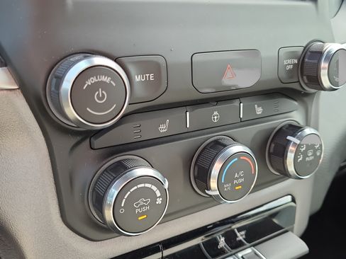 Used 2023 RAM 1500 Big Horn AWD/4WD image 22