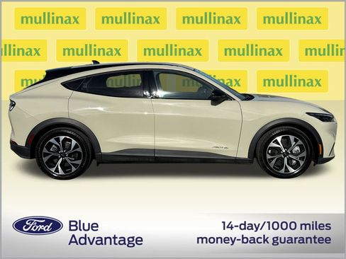 Used 2025 Ford Mustang Mach-E Select w/ Comfort Package Lite AWD/4WD image 2