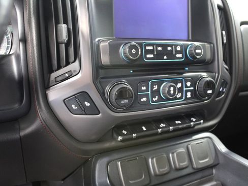 Used 2017 GMC Sierra 1500 SLT AWD/4WD image 56