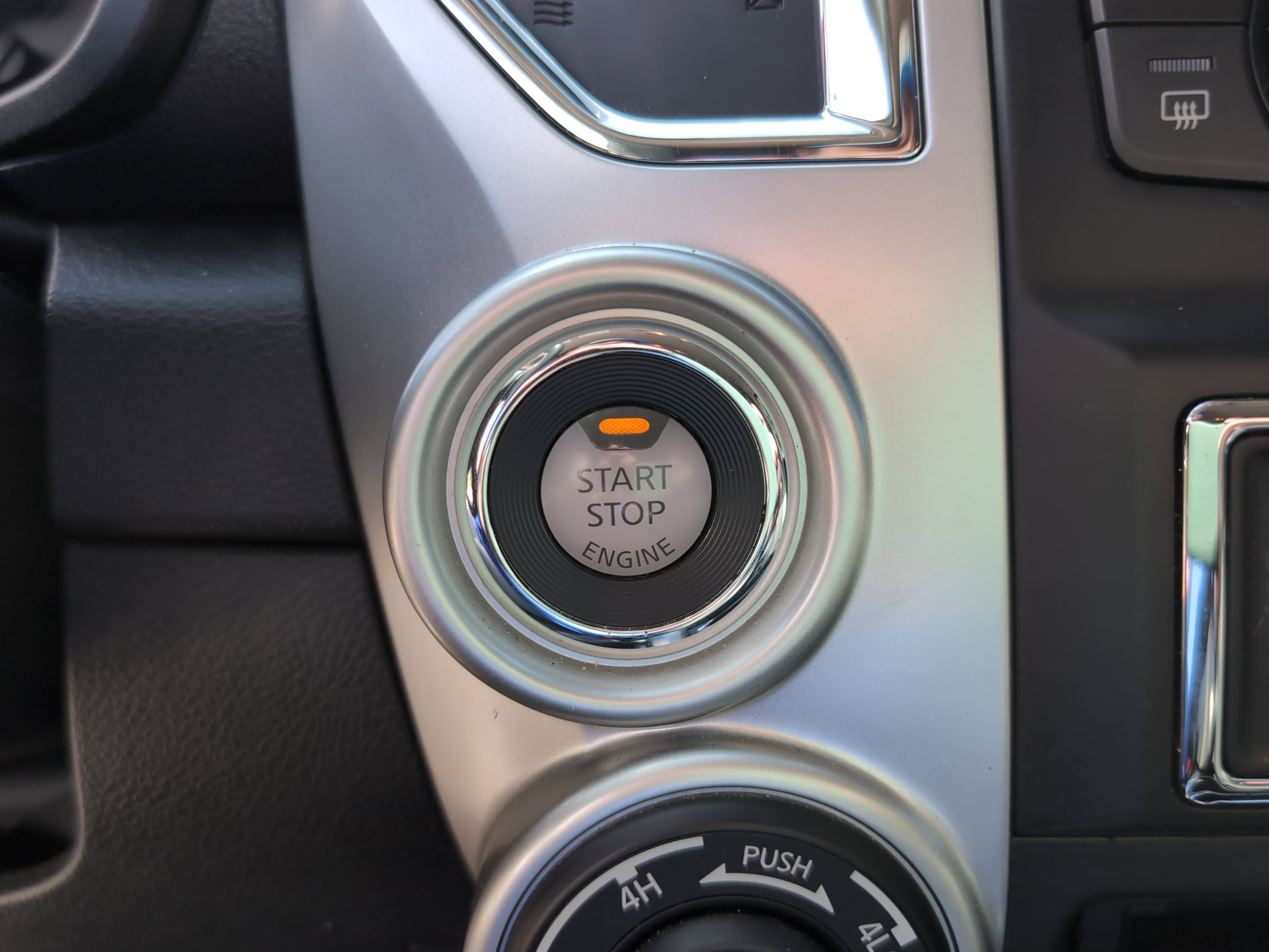 Used 2019 Nissan Titan PRO-4X w/ Pro-4x Convenience Package AWD/4WD image 20