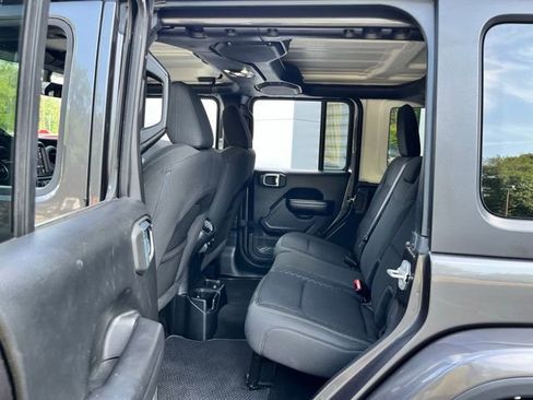 Used 2021 Jeep Wrangler Unlimited Sport image 19