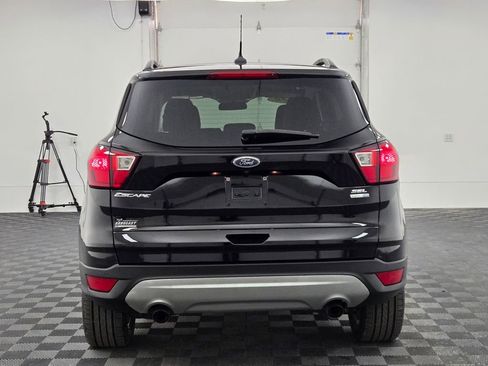 Used 2019 Ford Escape SEL image 9