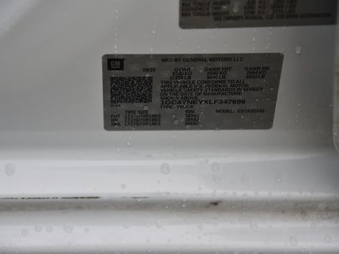 Used 2020 Chevrolet Silverado 2500 LT w/ All Star Edition image 22