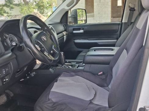 Used 2014 Toyota Tundra SR5 w/ SR5 Upgrade Package image 6