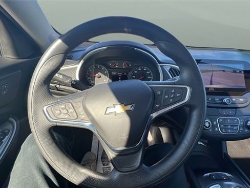 Used 2024 Chevrolet Malibu LT image 27