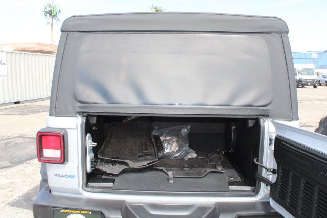 Used 2023 Jeep Wrangler Unlimited AWD/4WD image 38