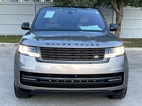 Used 2023 Land Rover Range Rover SE image 10