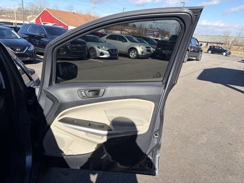 Used 2020 Ford EcoSport S FWD image 17