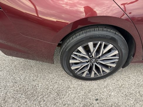 Used 2023 Nissan Altima 2.5 SV w/ SV Premium Package FWD image 33