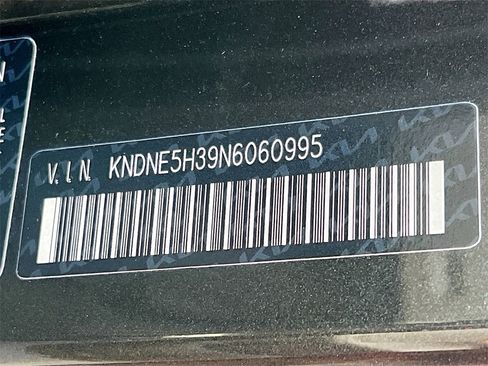 Used 2022 Kia Carnival SX Prestige image 36