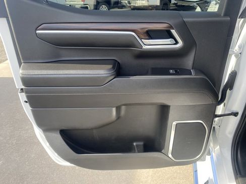 Used 2022 GMC Sierra 1500 SLT image 14