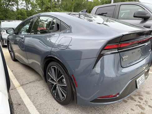 Used 2025 Toyota Prius Limited w/ Limited Premium Package image 4