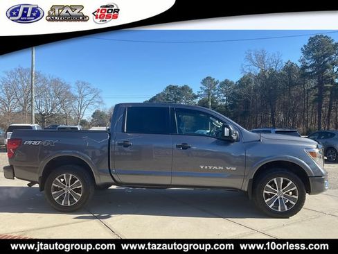 Used 2019 Nissan Titan PRO-4X w/ Pro-4x Convenience Package AWD/4WD image 6