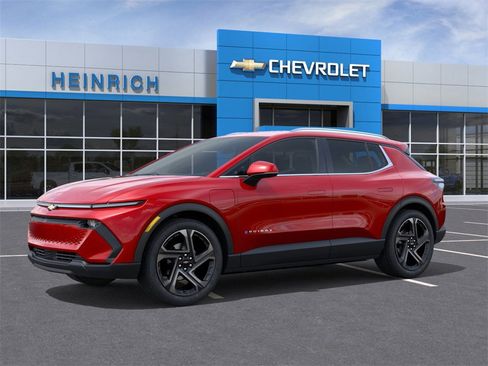 New 2026 Chevrolet Equinox EV LT w/ Convenience Package II image 2