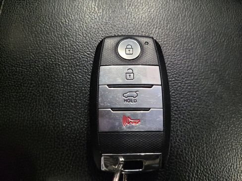 Used 2020 Kia Sorento EX AWD/4WD image 32