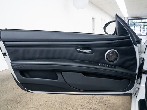 Used 2012 BMW M3 Convertible image 19