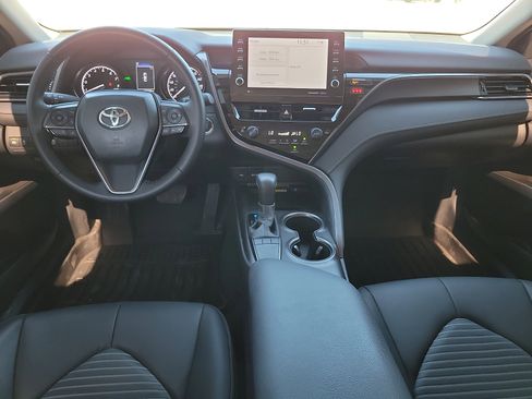 Used 2024 Toyota Camry SE w/ Audio Upgrade Package image 9